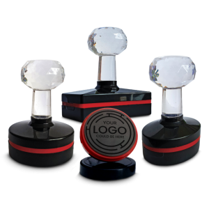 CRYSTAL HANDLE
